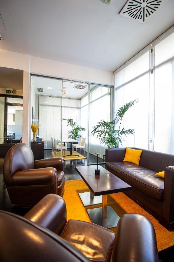 Hotel Cavour Novara Exterior foto